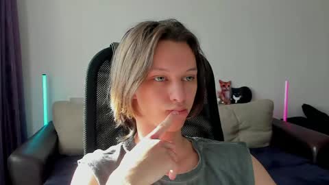 Ostin online show from 04.24.26