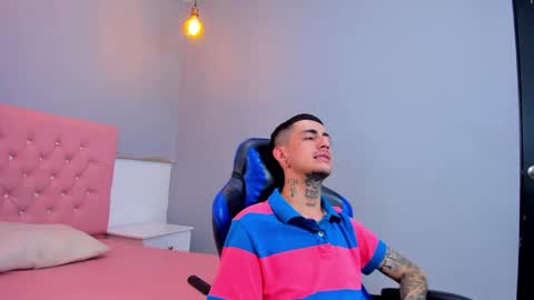 Snapshot of ostinmills chatting on 12.12.24 Ostin baby online show from 12.12.24