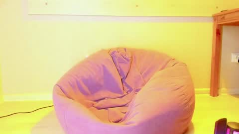 Otis online show from 12.14.24