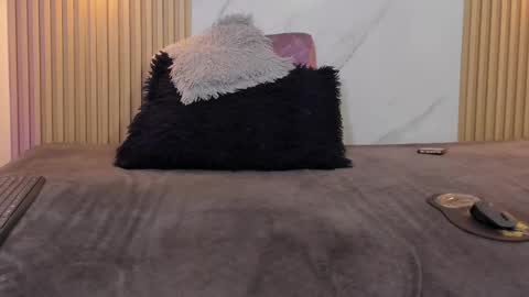 Otto Andrew online show from 02.22.26