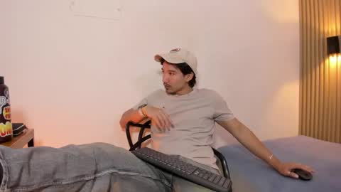 Otto Andrew online show from 03.30.26