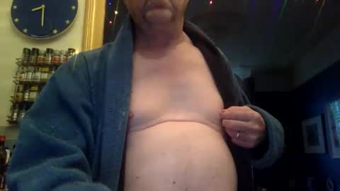 Snapshot of ottodick chatting on 12.18.25 Otto online show from 12.18.25