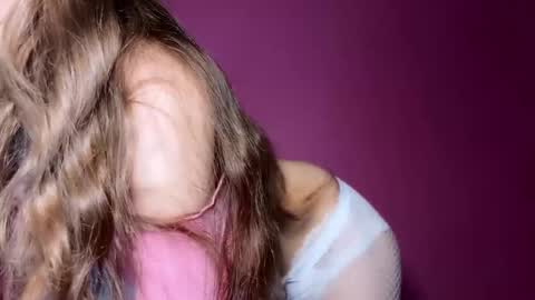 outerspace2000 online show from 09.25.25