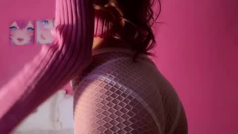 outerspace2000 online show from 10.18.25