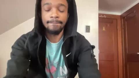 Snapshot of outofhisleague_ chatting on 11.18.25 outofhisleague_ online show from 11.18.25