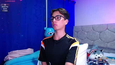 Owen  Independent model  online show from 12.20.24