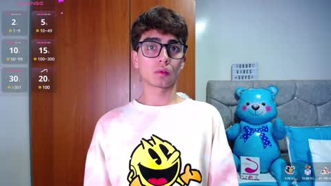 Owen  Independent model  online show from 01.17.25