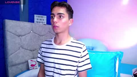 Owen  Independent model  online show from 03.02.25