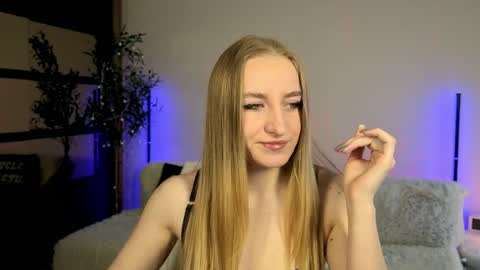 Snapshot of oxy_foxie chatting on 04.05.26 Oxy Foxie online show from 04.05.26