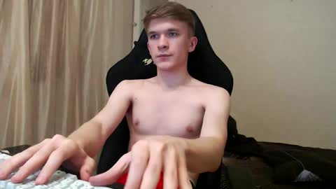 Snapshot of oydikey chatting on 10.12.25 Oydin online show from 10.12.25