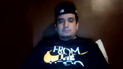 Snapshot of ozlo chatting on 10.16.25 ozlo online show from 10.16.25