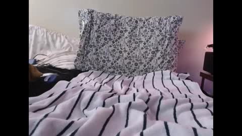 Snapshot of p_guin12345 chatting on 03.05.25 p guin12345 online show from 03.05.25