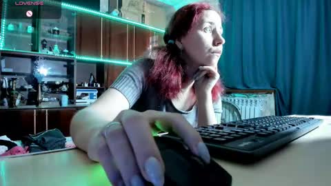 Ella online show from 03.06.25