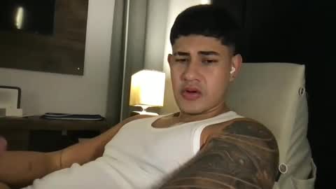 Snapshot of pablo_boston chatting on 01.16.25 Javi online show from 01.16.25