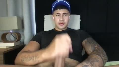 Snapshot of pablo_boston chatting on 01.25.25 Javi online show from 01.25.25