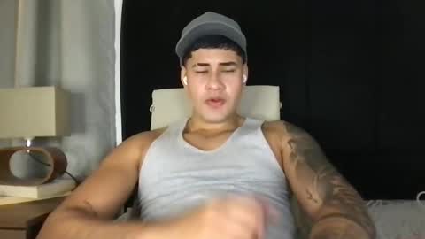 Snapshot of pablo_boston chatting on 02.19.25 Javi online show from 02.19.25