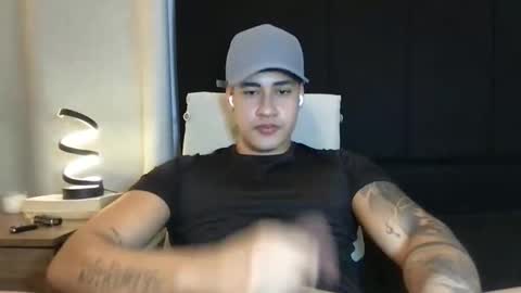 Snapshot of pablo_boston chatting on 10.04.25 Javi online show from 10.04.25