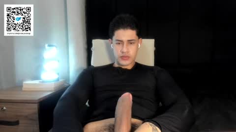 Snapshot of pablo_boston chatting on 10.29.25 Javi online show from 10.29.25