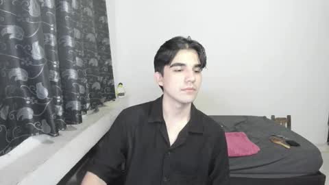 Snapshot of pakun_ chatting on 10.22.25 pakun_ online show from 10.22.25