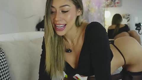 Snapshot of palmer_joness chatting on 10.04.25 Palmer Joness online show from 10.04.25