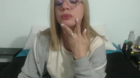 Snapshot of paloma_martin chatting on 05.02.26 paloma online show from 05.02.26