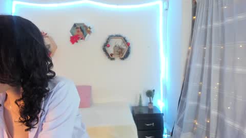 Snapshot of paloma_victory chatting on 12.06.24 Paloma online show from 12.06.24