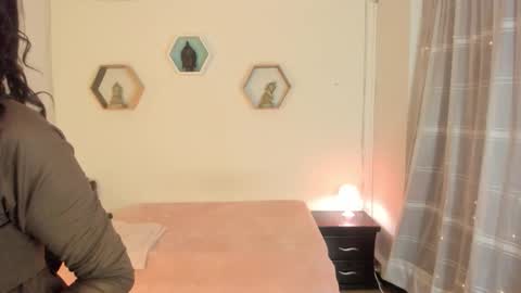 Snapshot of paloma_victory chatting on 11.23.25 Paloma online show from 11.23.25