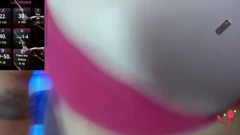 Snapshot of pamela_2863 chatting on 09.18.25 pamela_2863 online show from 09.18.25