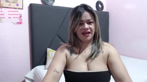 pamela_echeverria online show from 10.16.25