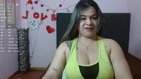 pamela_echeverria online show from 05.11.26