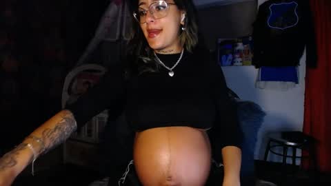 Snapshot of pamela_latorre chatting on 05.21.26 Pamela online show from 05.21.26