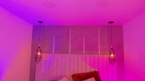 Snapshot of pamela_vega chatting on 09.19.25 Manuela online show from 09.19.25