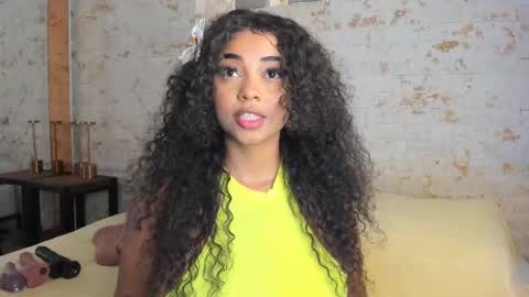 Snapshot of pamela_west chatting on 09.23.25 Pamela West online show from 09.23.25