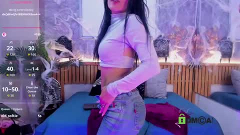 Snapshot of pamela_wolf_ chatting on 10.07.25 Pamela online show from 10.07.25