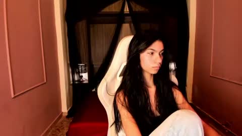  P A M  online show from 07.08.26