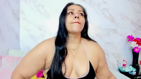 Snapshot of pamelaasshorny chatting on 11.11.25 Pamela online show from 11.11.25