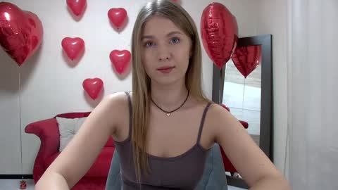 Snapshot of pamelablair chatting on 02.12.25 Pamela Blair online show from 02.12.25