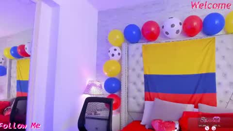 Snapshot of pamelamiler_ chatting on 06.25.26 TELL ME PAMELLA AND GIVE ME A GOOD GRADE ITS IMPORTANT online show from 06.25.26