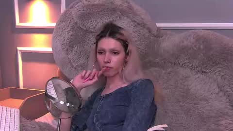 Pamelamy online show from 02.20.25