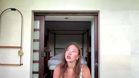 Snapshot of pameliakinsinger chatting on 04.30.26 Kamila online show from 04.30.26