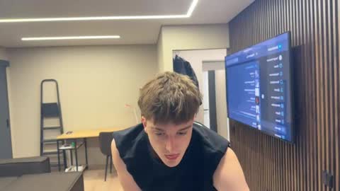 Snapshot of panda_b0y chatting on 05.26.26 Roman online show from 05.26.26