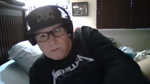 Snapshot of panos678442 chatting on 12.02.24 panos online show from 12.02.24