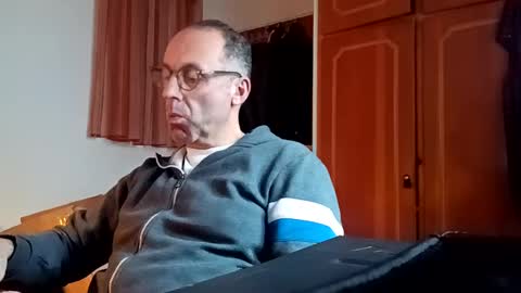 pansak1973 online show from 02.15.25