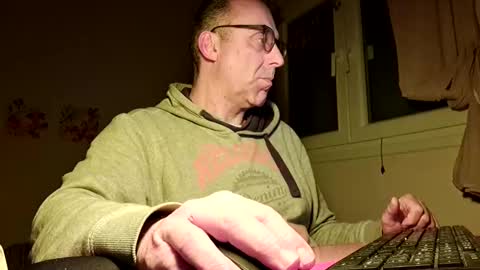 pansak1973 online show from 02.23.25