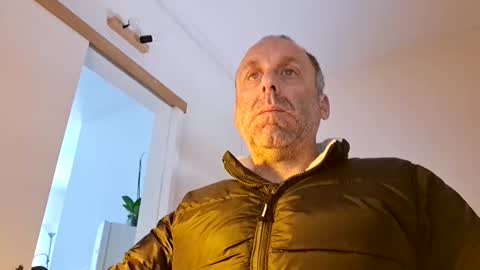 pansak1973 online show from 02.28.25