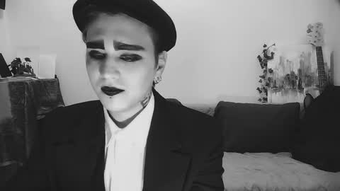 In bio online show from 09.29.25