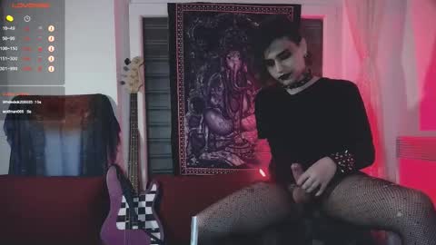 In bio online show from 10.08.25