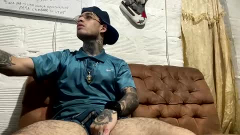 Snapshot of panthers_room chatting on 12.20.24 panthers_room online show from 12.20.24