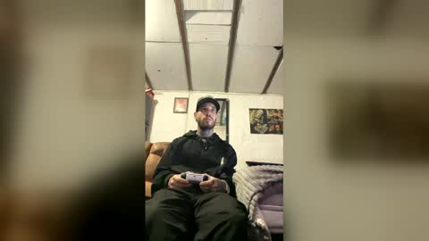 Snapshot of panthers_room chatting on 04.21.26 panthers_room online show from 04.21.26