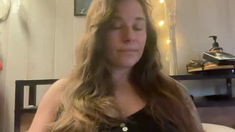 Snapshot of pantiesofthefae chatting on 07.19.26 Pantiesofthefae online show from 07.19.26